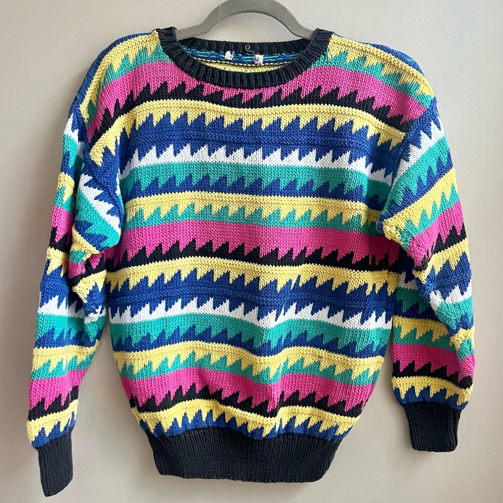 Vintage Pink Yellow 80s 90s Colorful Zigzag Patterned Knit Sweater